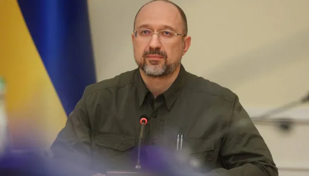 Близько 35% економіки не працює через війну, – Шмигаль