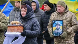 На Волині попрощалися з 20-річним захисником Костянтином Масюком (фото)