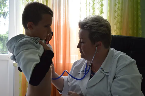 Луцька лікарка розповіла про виклики додому, електронні черги та чому хворіють діти