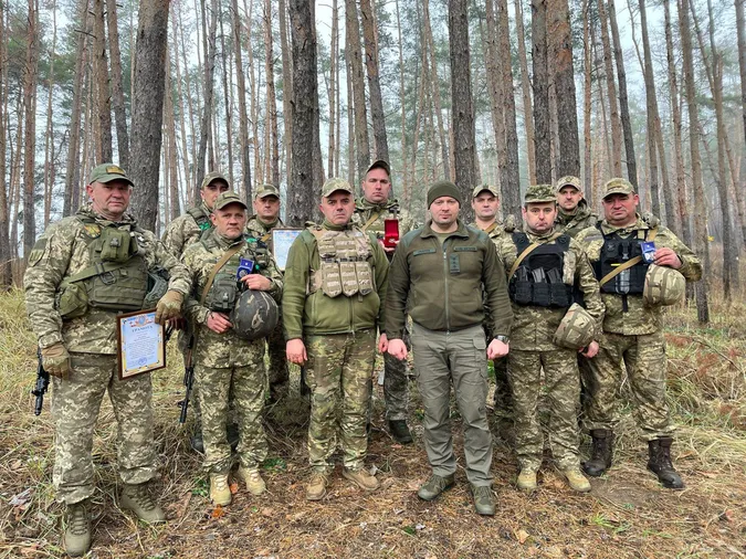 Сирський нагородив волинських бійців ТрО (фото)
