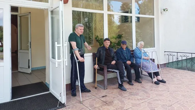 В геріатричний пансіонат Луцька прийняли пів сотні пенсіонерів-переселенців (відео)