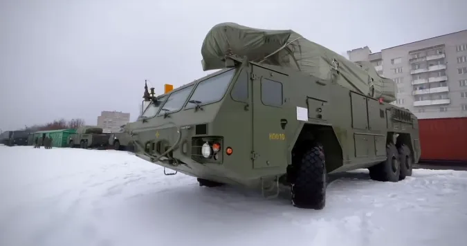 Росіяни перекинули в Білорусь ЗРК «Тор-М2К» (відео)
