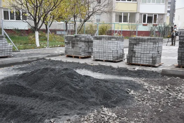 Показали відремонтовані двори і вулиці Луцька (фото)
