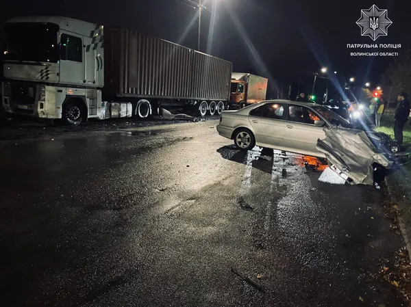 Волинські поліцейські показали наслідки серйозних аварій (фото)