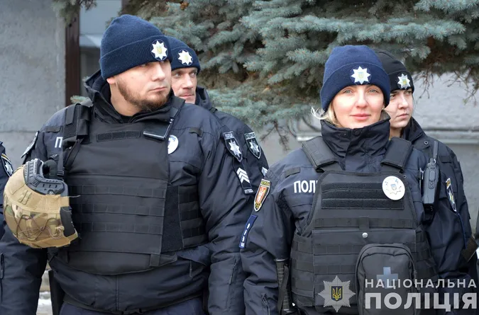У прикордонних районах Волині у школах чергуватимуть поліцейські (фото)