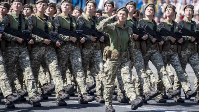 Список військовозобов'язаних професій для жінок хочуть скоротити