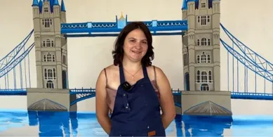 Замість сірих стін – картини: художниця зі Світязя перетворила школу на мистецький простір (фото)