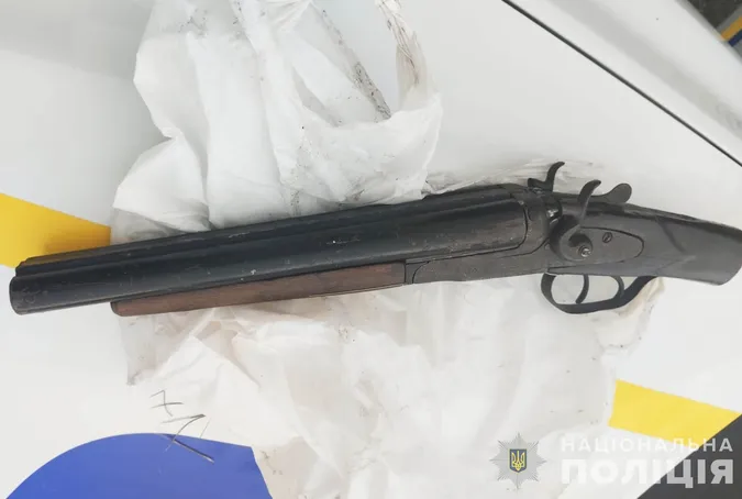 На Волині у чоловіка вилучили обріз, бо той ним стріляв