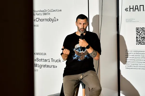 Метал з Маріуполя, гіпсокартон із Соледару: у Луцьку автор «Модулю тимчасовості» розповів про його створення (фото)