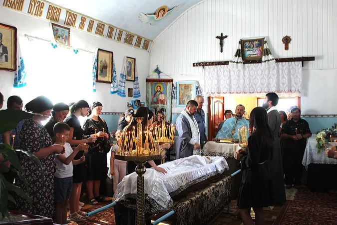 У Луцькому районі попрощалися із бійцем Віктором Ковальчуком (фото)