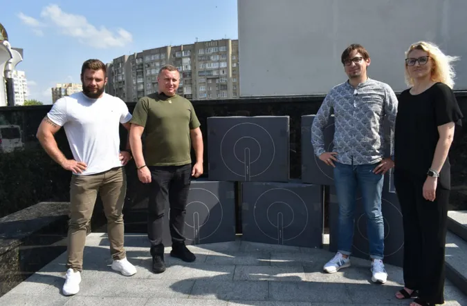 На Волинь передали п'ять терміналів супутникового інтернету Starlink