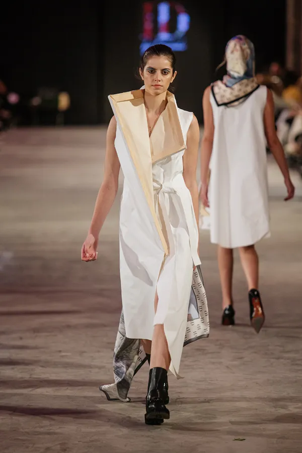 Луцька дизайнерка презентувала на Lviv Fashion Week свої сукні й хустки (фото)