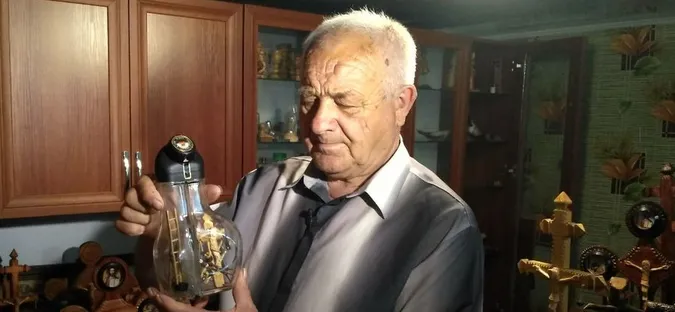 80-річний майстер з Волині показав свою колекцію мініатюр (фото, відео)