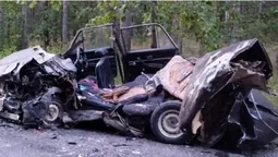 ДТП на Волині: зіткнулися бус і ВАЗ – водій «жигулів» загинув (фото, відео)