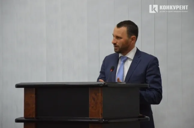 Вартість проїзду в тролейбусах: підвищувати чи ні?