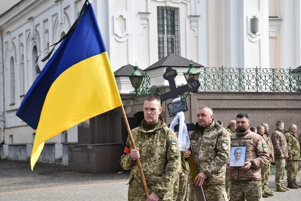 Загинув за Україну: у Луцьку попрощалися з Валерієм Нидзою (фото)