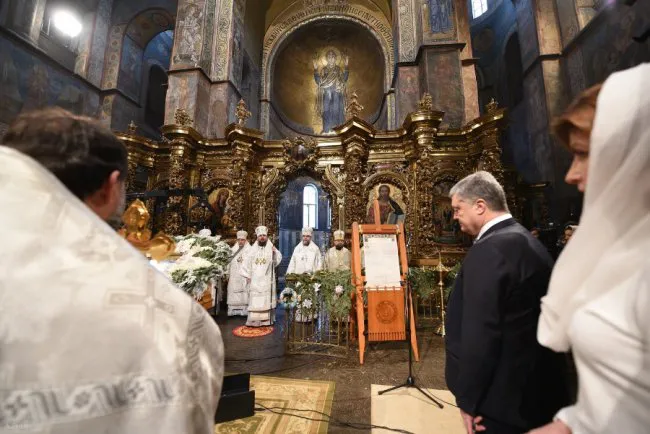 Волинський священик показав як відбувалося богослужіння у Софії Київській (фото)