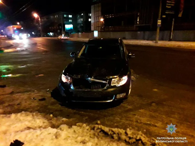 У Луцьку п'яний водій спричинив аварію на перехресті (фото)