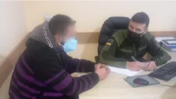 У «Домановому» затримали туриста з Алжиру без документів