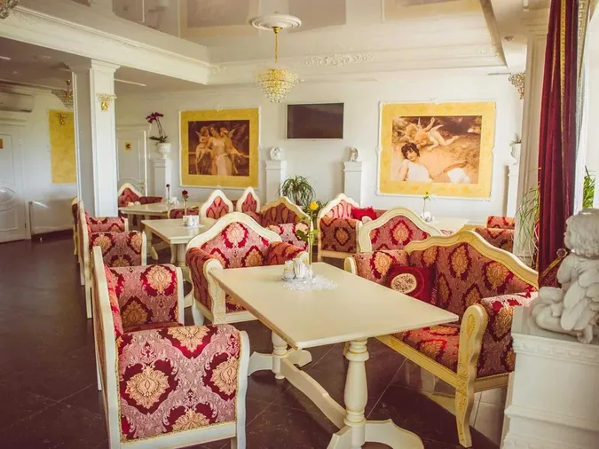 На Волині біля кордону продають ресторан у стилі Пшонки з VIP-кімнатою (фото)