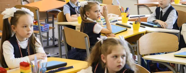 Рвані джинси чи форма: у чому будуть ходити луцькі школярі?