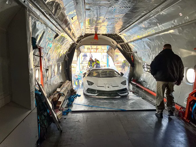 Україна передала Німеччині Lamborghini та Rolls Royce як речові докази (фото)