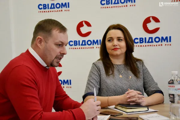 Пропозиції лучан щодо реконструкції Театрального майдану врахують