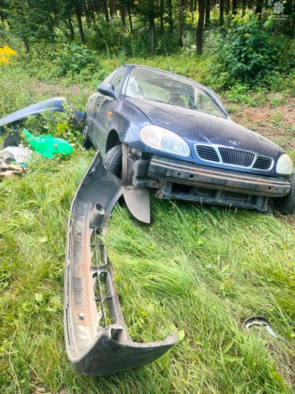 У Луцьку п'яна жінка на Audi збила рекламний щит (фото)