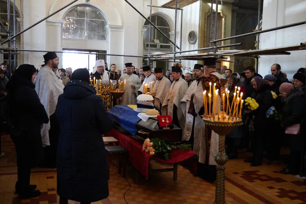 У Луцьку попрощалися із загиблим Героєм Юрієм Дзятком (фото, відео)