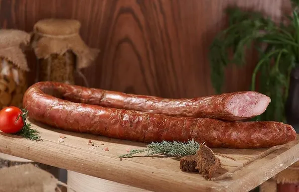 6 мастхев продуктів, які кладуть у кошик на Великдень