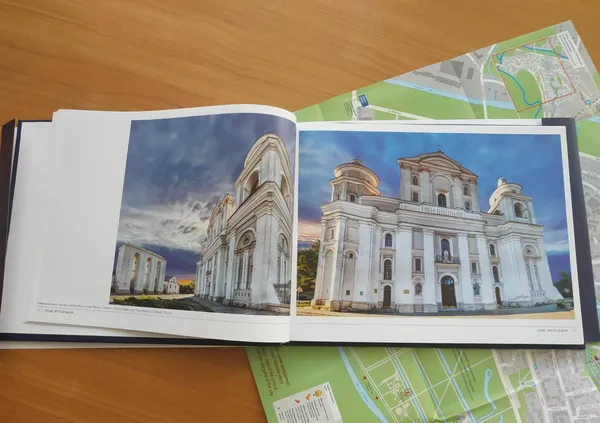 Приємне відкриття: у Луцьку презентують новий фотоальбом (фото)