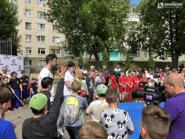 Як у луцькому «Сіті Парку» «Велике дитяче свято» відзначали (фото)