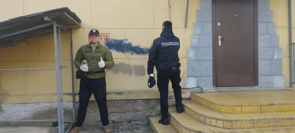 У Луцьку замальовували рекламу наркотиків на стінах