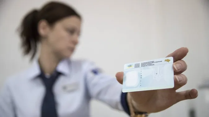 Українці у Німеччині та Іспанії можуть відновити втрачене посвідчення водія