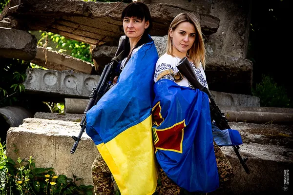 «Вишиванка, як частина нашої броні»: нацгвардійці Волині провели фотоперформанс (фото)