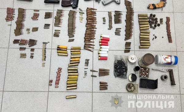 На Волині знищили добровільно здану зброю і боєприпаси (фото)
