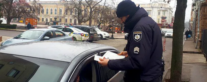 Водії можуть показувати волинським патрульним посвідчення у смартфоні