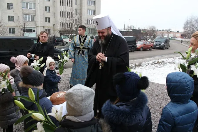 Майстер-класи і психолог: як працюватиме дитяча церква в Луцьку (фото)
