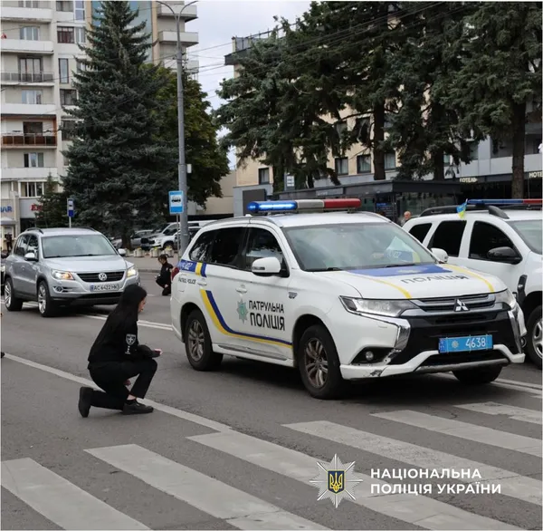 У Луцьку провели в останню дорогу полеглого на війні підполковника поліції Олександра Солов'янчика (фото)