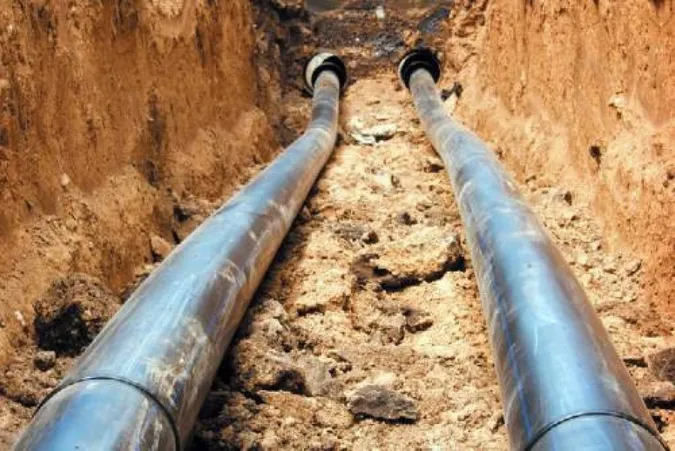 У Луцьку поскаржилися на реконструкцію мереж, після якої треба відновлення дороги (фото)