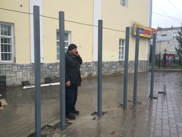 У Луцьку почали встановлювати новий фотостенд полеглим бійцям АТО 