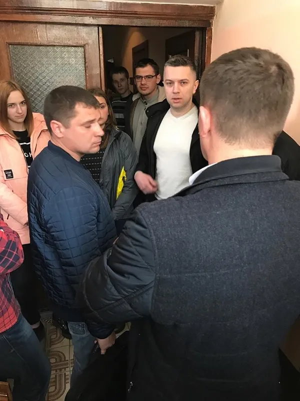 Херсонські податківці обшукують луцьку IT-компанію (фото, відео)