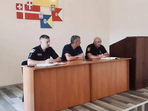 Зустріч з поліцейськими