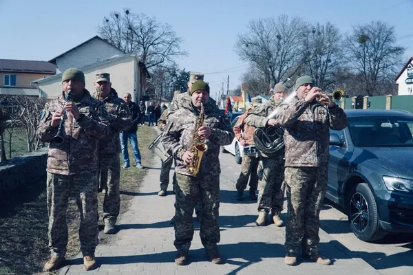 У Володимирі попрощалися із 47-річним захисником Русланом Поповичем (фото)