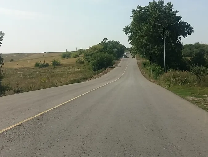 Ремонтують дорогу з Нововолинська до Володимира: рух обмежений (фото)
