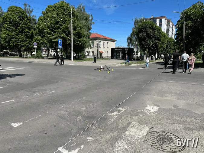 У Нововолинську на перехресті збили велосипедиста (фото)