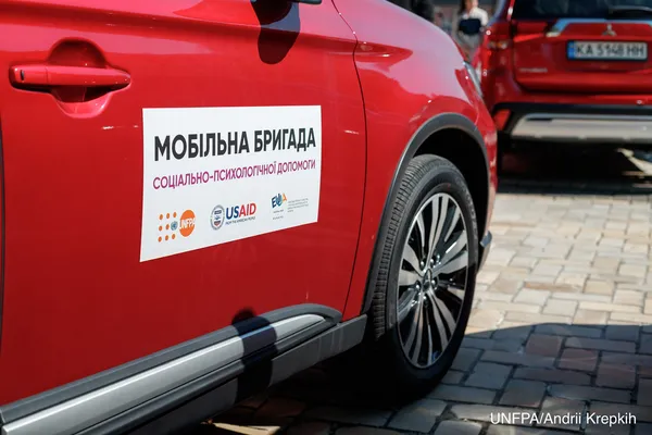 У Луцьку працює мобільна бригада соціально-психологічної допомоги: чим вона займається та куди звертатися