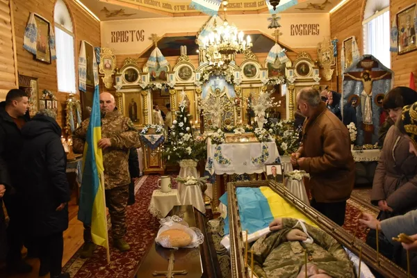 Назавжди 41: на Волині попрощалися з воїном Володимиром Солтисом (фото)