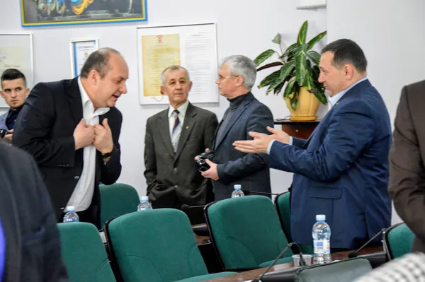 ...неначе танцювали