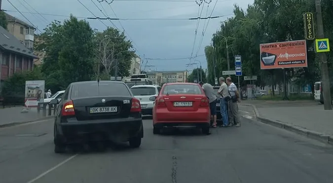 Рух ускладнений: у Луцьку на Ковельській – ДТП